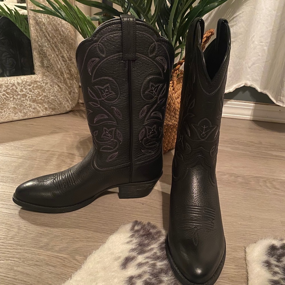 Ariat Cowgirl Boots